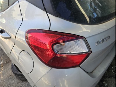 Hyundai i10 çıkma sol arka stop