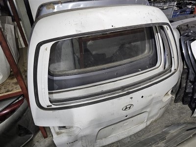 Hyundai Straex çıkma bagaj kapağı