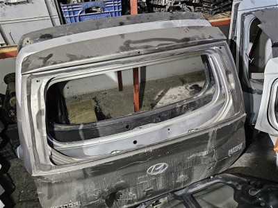 Hyundai matrix bagaj kapağı