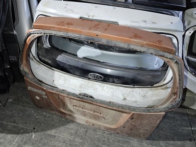 Kia Picanto çıkma bagaj kapağı