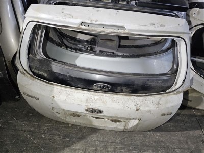 Kia Ceed çıkma bagaj kapağı