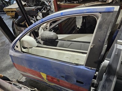 Mitsubishi L200 Euro6 çıkma sol kapı