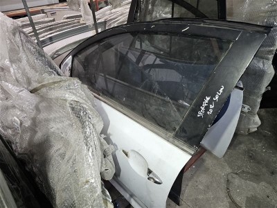 Kia Sportage sol ön kapı beyaz 2012 