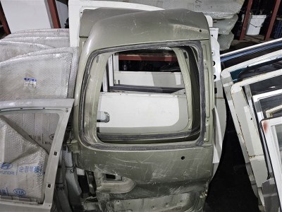 Hyundai Starex çıkma bagaj kapağı