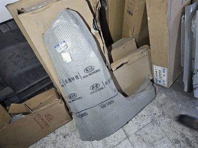 Kia Carens çamurluk sağ orjinal 0K2JA-52111