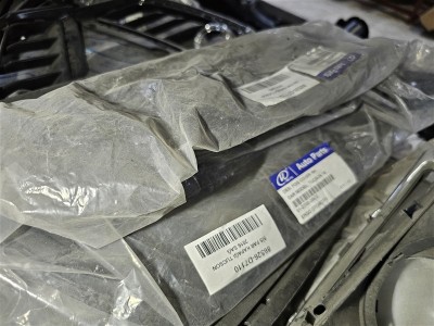 Hyundai tucson sis far kapağı çerçevesi sağ 86526-D7110