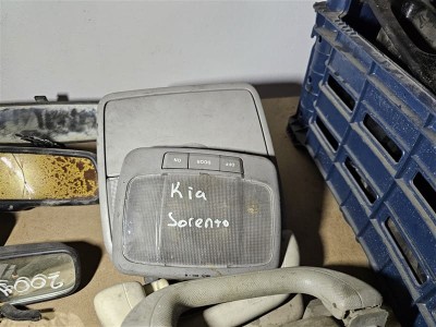 Kia Sorento Tavan Lambası