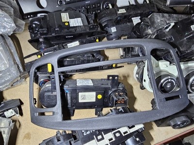 Hyundai Accent Era Teyp Panel Çerçevesi