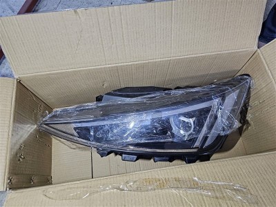 Hyundai Elantra sol far led 2019 2020