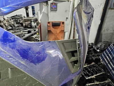 Hyundai Bayon sol tampon ızgarası 86543-Q0AA0