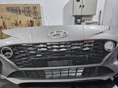 Hyundai i10 ön tampon orta panjur 86351-K7010